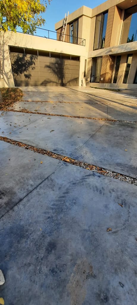 Contact Hormigón alisado Pisos industriales Veredas Hormigon llaneado Micropisos Pinturas epoxis Micropisos Morteros epoxis